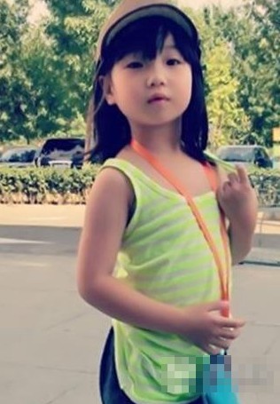 高曉松與嬌妻慶結(jié)婚紀念日微博自嘲 網(wǎng)友：會拍老婆馬屁了