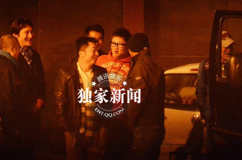 明星足球隊夜會餃子館 孫楠房車主路倒車