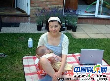 盤點當(dāng)眾哺乳秀母愛的女星