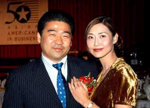 王寶強(qiáng)娶?；ㄟx美冠軍戀諧星 絕色女星嫁丑男(組圖)