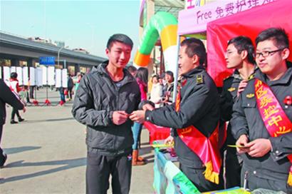艾滋病感染者手術(shù)遭拒 醫(yī)生護士職業(yè)性恐艾