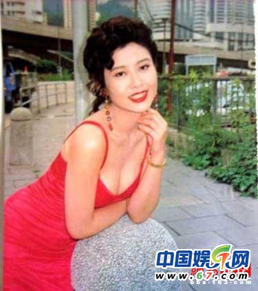 艷星葉玉卿復(fù)出 揭秘嫁豪門后奢華生活