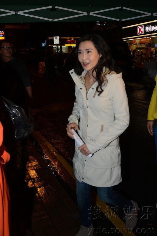 葉玉卿現(xiàn)身街頭暴瘦露青筋 與“葫蘆娃”王祖藍演母子