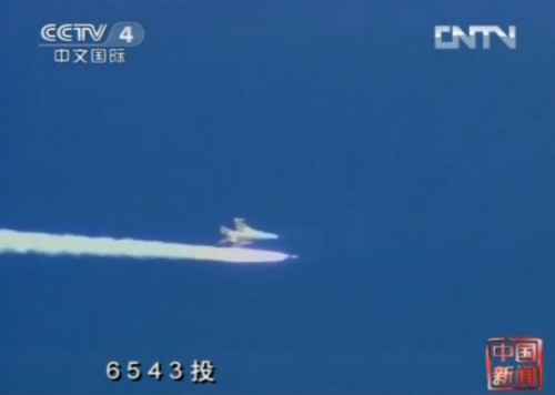 中國首批殲擊機(jī)女飛駕殲10執(zhí)行空地打擊任務(wù)
