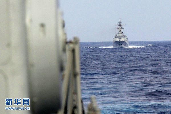 資料圖：11月中國艦艇編隊(duì)過宮古海峽。