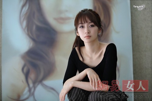 愛(ài)新覺(jué)羅啟星展露皇族氣質(zhì)