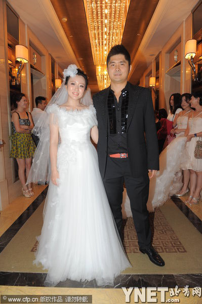 潘長(zhǎng)江愛(ài)女潘陽(yáng)幸福大婚