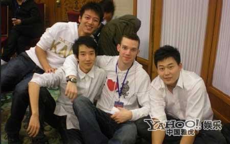 央視最帥實習主播胡悅鑫轉正 揭秘這些準國臉們