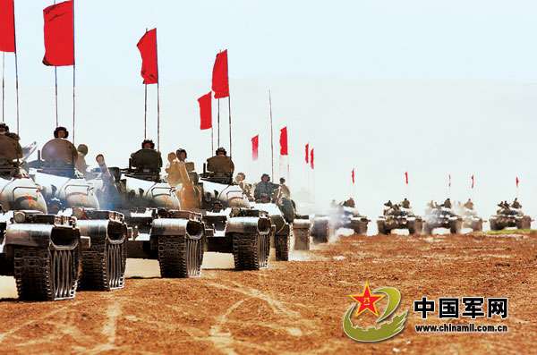 資料圖：參演部隊(duì)在北京軍區(qū)某訓(xùn)練基地進(jìn)行訓(xùn)練。
