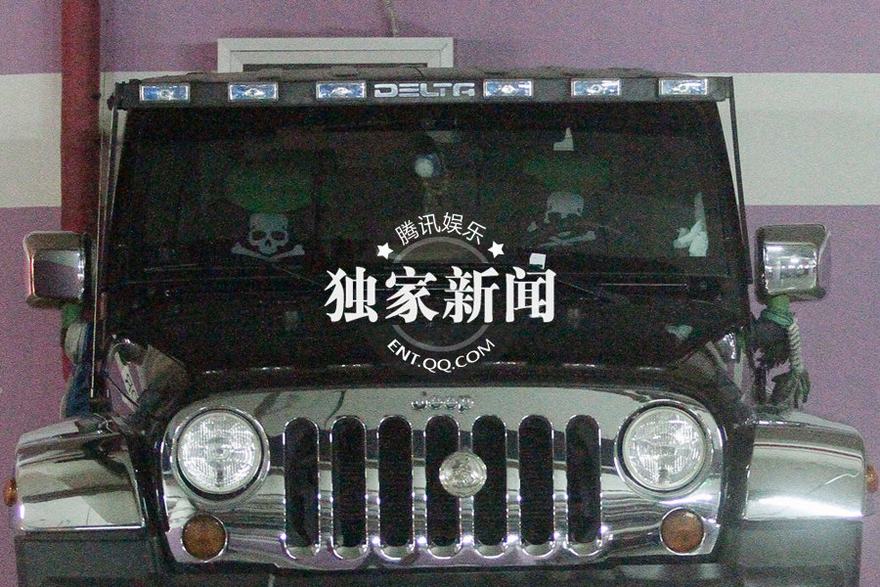 劉亦菲攜“綿羊音”曾軼可會(huì)干爹 陳金飛貼身當(dāng)代駕