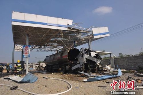 爆炸現(xiàn)場(chǎng)。黃祖華攝