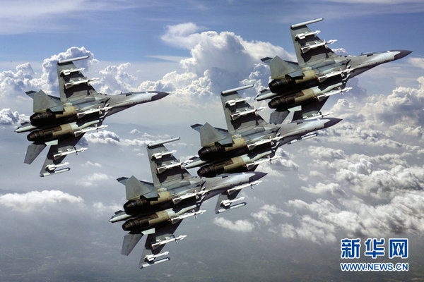 資料圖：中國空軍雄鷹翱翔藍天。