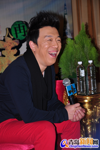 黃渤回青大贊《泰囧》 自嘲全裸沒(méi)人看(組圖)