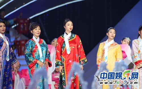蔣欣率眾妃大跳驚鴻舞 盤點《甄嬛》后美艷照