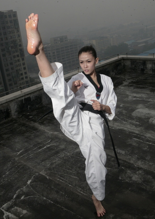 新龍女郎張藍心