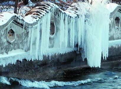 萊西進入冰雪世界全民抗寒 土豆白菜全藏地窖