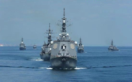 資料圖：日本海上自衛(wèi)隊第四護(hù)衛(wèi)群的霧島號宙斯盾驅(qū)逐艦。