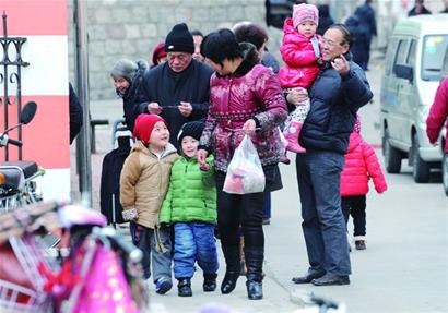 公交難坐幼兒園難入等成市民關(guān)注焦點