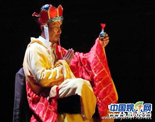 鄭嘉穎唱歌 黃渤教舞蹈 揭一線男星入行真實身份
