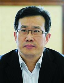 市政協(xié)委員、市教育局局長(zhǎng)徐劍波