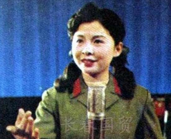 董文華15歲遇到丈夫張楠 39歲誕下可愛(ài)兒子(圖)