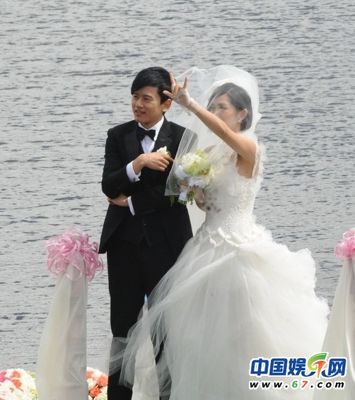 07年快男現(xiàn)狀曝光 俞灝明燒傷后復出蘇醒遭公司雪藏