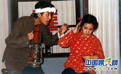 宋丹丹高考遇初戀導致落榜 揭秘明星考試趣聞及青澀照