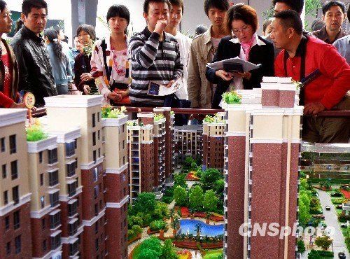 2012年12月份，70個大中城市中，新房房價上漲城市有54個。專家稱，房價已基本無下降空間