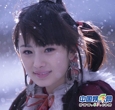 盤點(diǎn)影視劇浪漫白雪唯美瞬間 林心如楊冪趙雅芝俏皮嬌媚(圖)