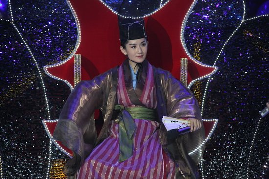 陳喬恩霍建華版《笑傲江湖》將播 盤點(diǎn)各版東方不敗