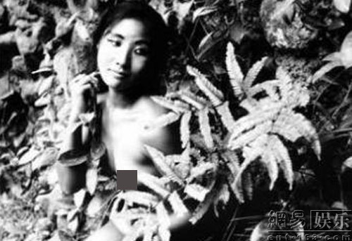 1956年臺灣首位人體模特艷照曝光 林絲緞全裸展豐腴身姿