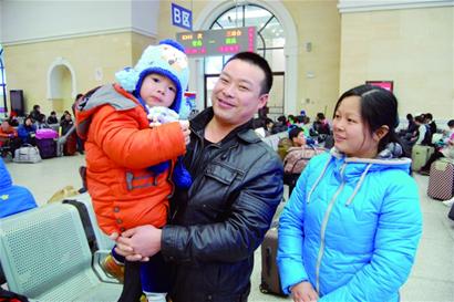 近八成受訪農(nóng)民工認(rèn)為青島是個打工的好地方 過去一年他們的平均月工資在三四千元