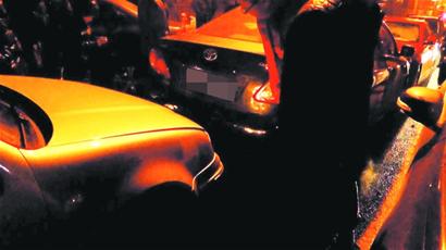 兩司機賭氣頂牛兩小時 永吉路上堵成停車場
