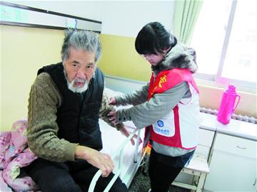 80歲老漢被兒女打進(jìn)醫(yī)院