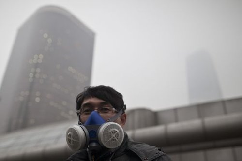 汽車尾氣排放被視作霧霾的成因之一，其中尤以柴油車為甚。