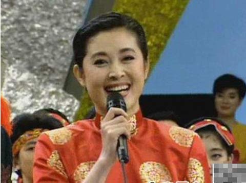 揭網(wǎng)友最?lèi)?ài)的春晚女神