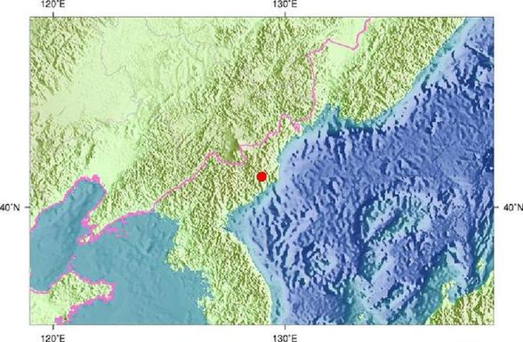 這張來(lái)自中國(guó)地震局網(wǎng)站的地圖標(biāo)出了北京時(shí)間2月12日10時(shí)57分朝鮮發(fā)生地震的位置。 新華社發(fā)（中國(guó)地震局）