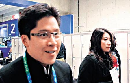 明星情侶當街爭吵內(nèi)幕：高圓圓質(zhì)問趙又廷未果甩手走人