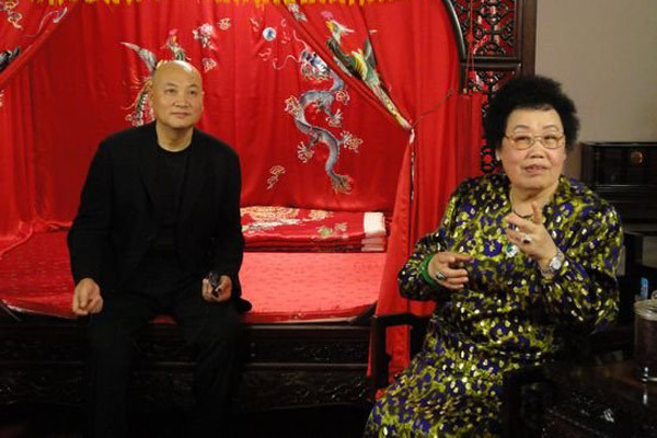 男星傍金枝 歐陽(yáng)震華險(xiǎn)變植物人