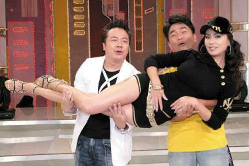 揭秘臺灣藝人的生存實況：被潛、被虐、被賣肉！