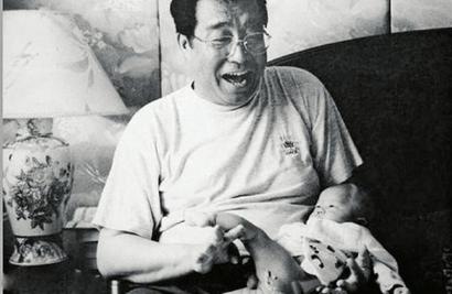 李雙江老來得子。