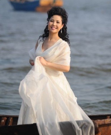 圖揭明星悲喜“師生戀” 李雙與愛妻江夢鴿相差27歲！