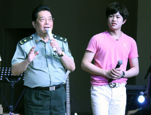 圖揭明星悲喜“師生戀” 李雙與愛妻江夢鴿相差27歲！