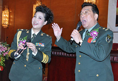 圖揭明星悲喜“師生戀” 李雙與愛(ài)妻江夢(mèng)鴿相差27歲！