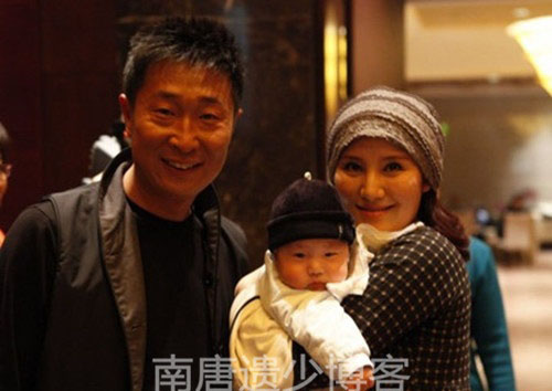 網(wǎng)曝44歲林永健3歲兒子近照 “小眼睛”像足了爸爸！