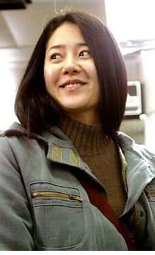 揭嫁豪門女星：李英愛(ài)誕龍鳳胎 韓彩英9年戀愛(ài)長(zhǎng)跑