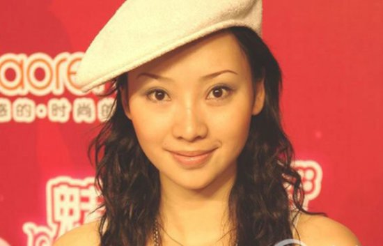 明星掀起劉?，F(xiàn)真顏美丑