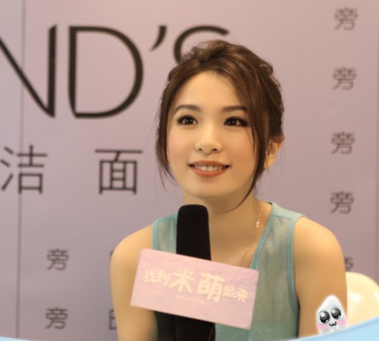 明星掀起劉?，F(xiàn)真顏美丑