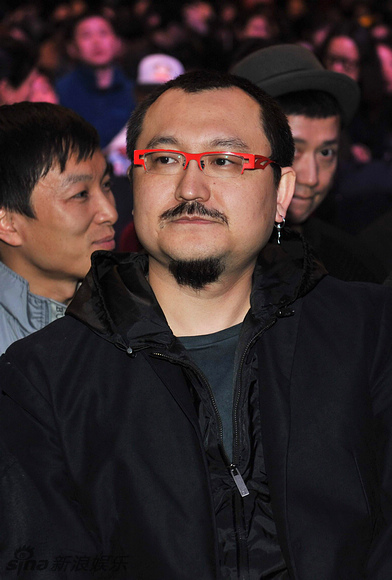 陳坤開個(gè)唱表情惡搞玩高低眉 李連杰李娜現(xiàn)身