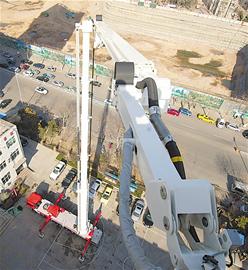 青島添世界最高登高平臺(tái)消防車(chē)